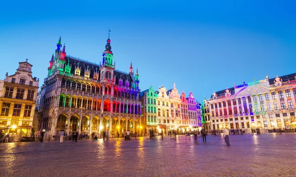 Γκραν Πλας στις Βρυξέλλες με πολύχρωμο φωτισμό — Φωτογραφία Αρχείου