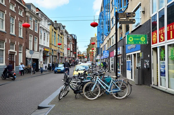 The Hague, Netherlands - May 8, 2015: People visit China town in  The Hague — Stock Photo, Image