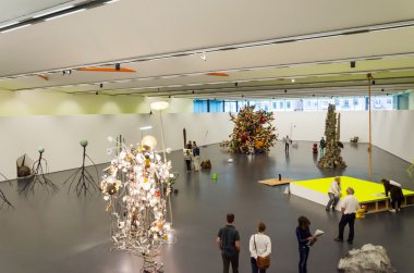 Rotterdam, Hollanda - 9 Mayıs 2015: Hollandalı daha Museumpark, Rotterdam Kunsthal Müzesi ziyaret edin