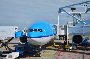 Amsterdam, Hollanda - 16 Mayıs 2015: Amsterdam klm Hollanda Kraliyet Havayolları uçak.
