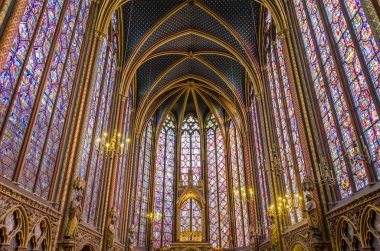 Paris'te Sainte Chapelle iç