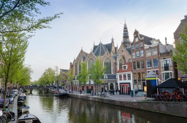 Hollanda, Amsterdam 'daki Eski Kilise (Oude Kerk).