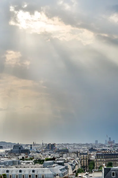 Vacker solnedgång i Paris — Stockfoto