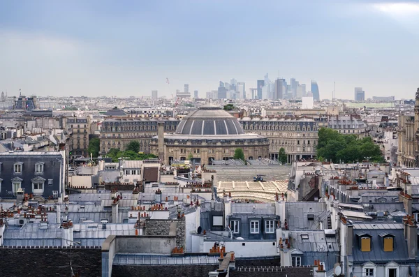 渣甸山花园纳尔逊 · 曼德拉覆盖市场与巴黎天际线 — 图库照片