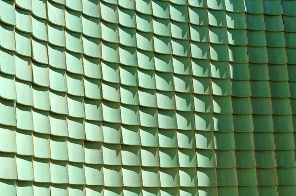 Traditional chinese green glazed tile, Curve wall — Stock Photo, Image