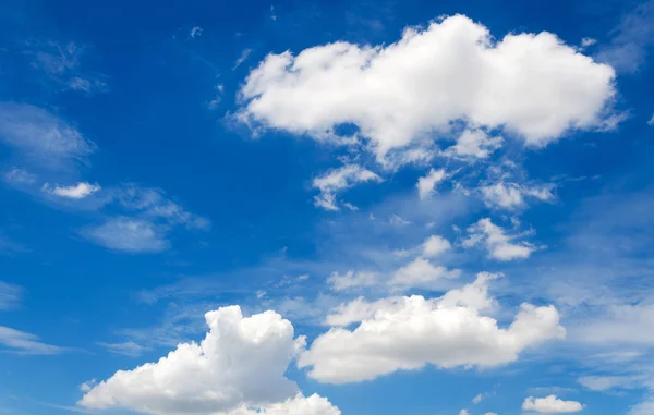 Blue sky and clouds — Stock Photo, Image