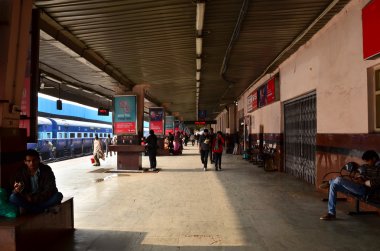 Jaipur, India - January 3, 2015: Crowd on platforms at the railway station of Jaipur