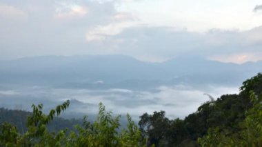 Sabah sis Khao Panoen Mulk Krachan Kaeng Milli Parkı, Phetchaburi, Timelapse video