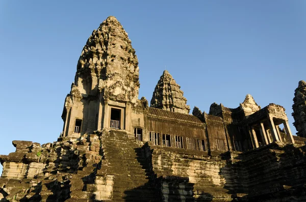 ΚΕΝΤΡΙΚΟΣ ΠΥΡΓΟΣ του Angkor Wat σε Siem συγκεντρώνει — Φωτογραφία Αρχείου