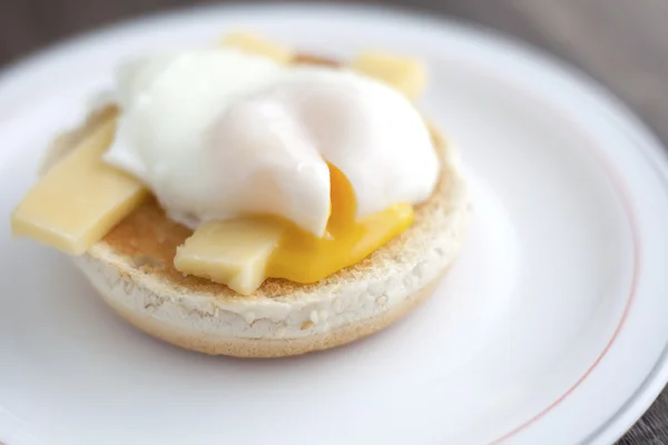 Muffin haşlanmış yumurta