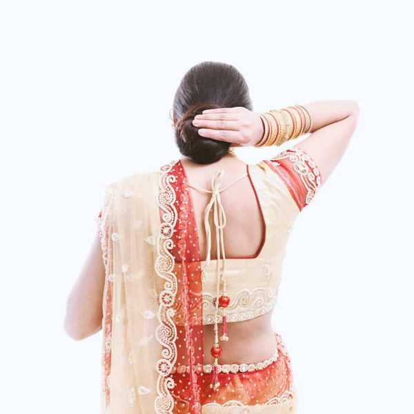 Visszapillantás Egy Indiai Menyasszonyra Lófarkas Haj Igazítás Szári Blúz Viselése — Stock Fotó