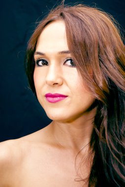 Güzel bir kadının portresi. 