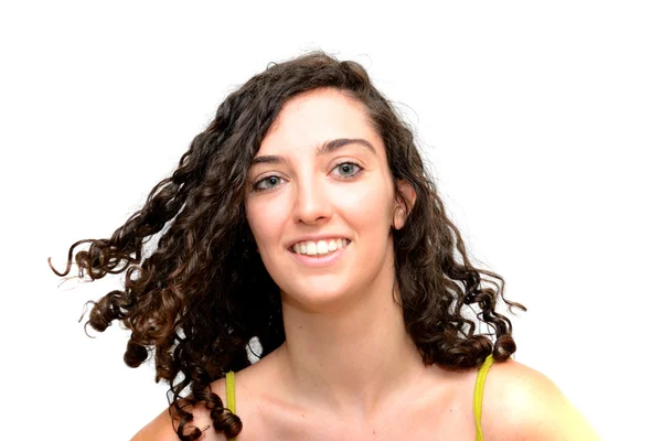 Belleza Mujer con el pelo en movimiento Retrato sobre fondo blanco — Foto de Stock