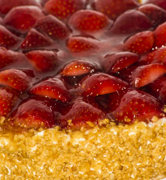 Tarta de fresa con almendras y crema —  Fotos de Stock