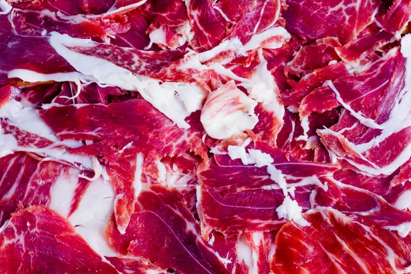 Tipiche Porzioni Gustose Spagnole Prosciutto Vassoio Legno Sfondo Bianco — Foto Stock