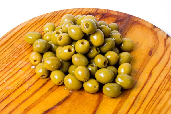 Jede Menge Oliven Gefüllt Mit Sardellen Auf Einem Hölzernen Tablett — Stockfoto