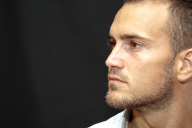 yakışıklı adam