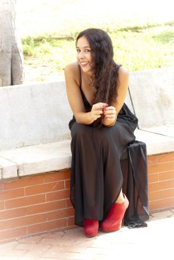 Parktaki güzel kadın.