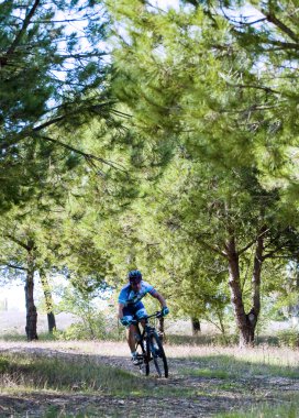 bisikletçi dağ Bisiklet yarış alanında kariyer yapma 
