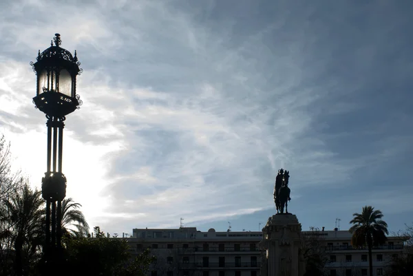 Socha Fernando první v nové Plaza de Sevilla — Stock fotografie
