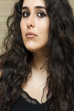 Güzel kadın.