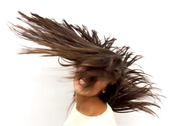 Bella donna che scuote i capelli — Foto Stock