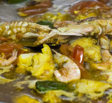 Deniz ürünleri yemek pilav