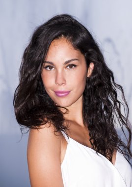 Parktaki Güzel Kadın