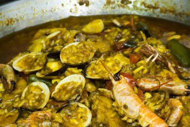 Deniz ürünleri yemek pilav