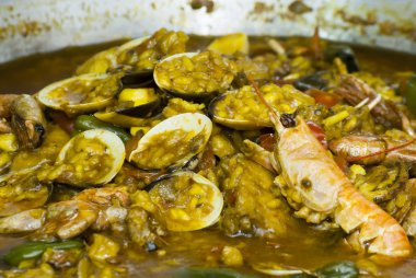 Deniz ürünleri yemek pilav