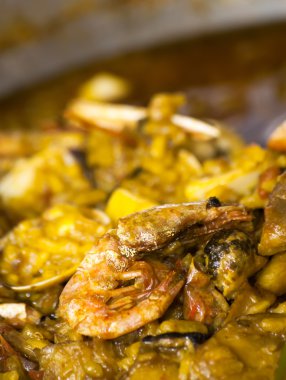 Deniz ürünleri yemek pilav