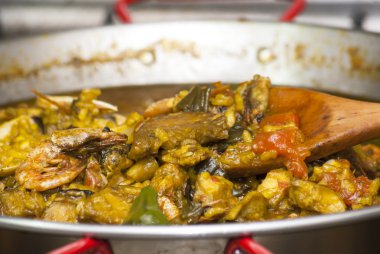 Deniz ürünleri yemek pilav