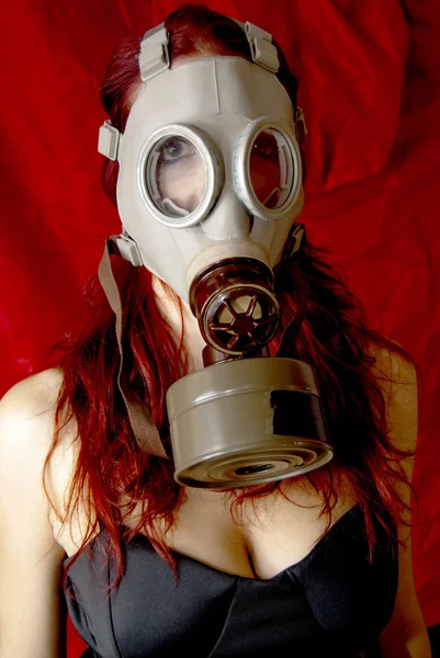 Sexy vrouw met gas masker — Stockfoto