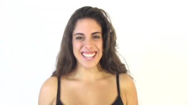 Bazı iyi hareketleri yapıyor ve onun saç sallayarak güzel kadın