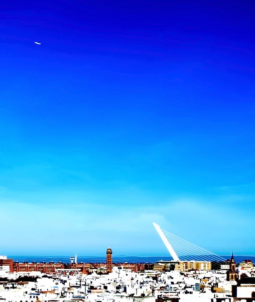 Sky Line Sevilla Ciudad de Andalucía, España, con detalles de un pl —  Fotos de Stock