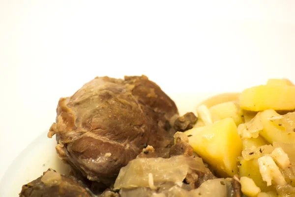 Leckere Schweinebäckchen mit Kartoffeln — Stockfoto