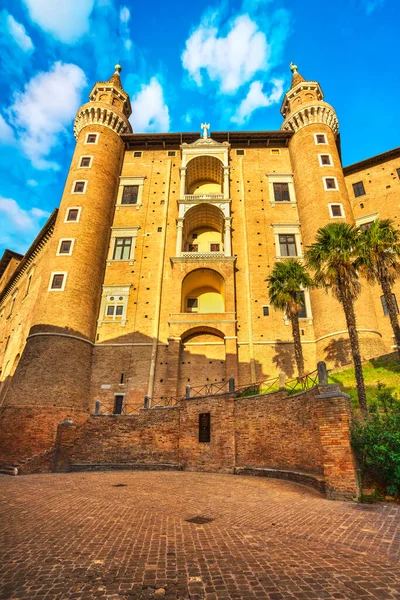 Günbatımında Urbino Ortaçağ Ducal Sarayı Unesco Dünya Mirası Bölgesi Mart — Stok fotoğraf