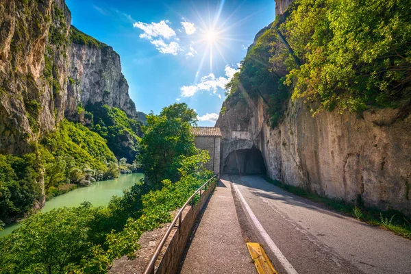 Furlo Pass Gola Del Furlo Canyon Weg Rivier Galerij Aan — Stockfoto