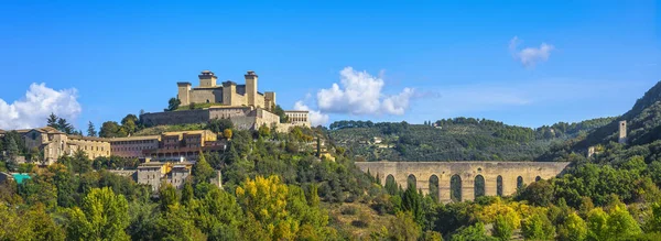 Spolète Ponte Delle Torri Pont Romain Rocca Albornoziana Forteresse Médiévale — Photo