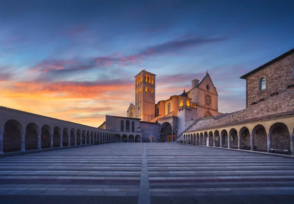 Asyż San Francesco Lub Bazylika Franciszka Zachodzie Słońca Perugia Umbria — Zdjęcie stockowe