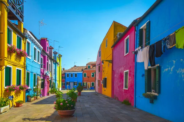 Kanał Burano Island Kolorowe Domy Łodzie Lagunie Wenecji Włochy Europa — Zdjęcie stockowe