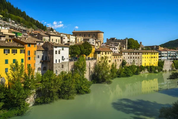 Fossombrone Paese Fiume Metauro Vista Dal Ponte Concordia Provincia Pesaro — Foto Stock