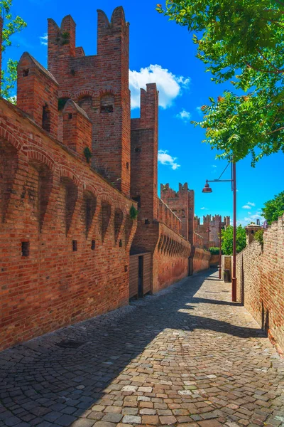 Gradara Middeleeuwse Dorpsmuur Pesaro Urbino Regio Marche Italië Europa — Stockfoto