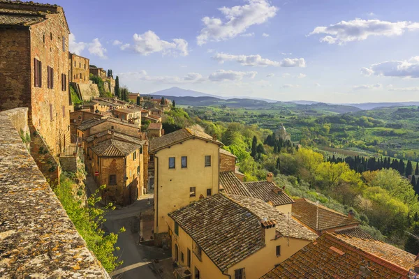 Montepulciano Italyan Ortaçağ Köyü Panoramik Manzarası Arka Planda San Biagio — Stok fotoğraf