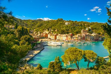 Portofino lüks Köyü landmark, panoramik havadan görünümü. liguri