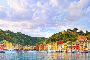 Portofino lüks Köyü landmark, panorama görüş. Liguria, İtalya
