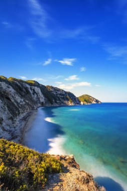 Elba Adası, Portoferraio güler beyaz plaj sahil. Toskana, bu
