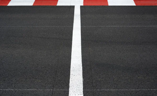 Iniciar e terminar linha de corrida de asfalto circuito Grand Prix — Fotografia de Stock