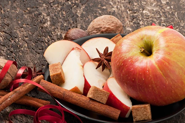 Jabłko i przyprawy — Zdjęcie stockowe