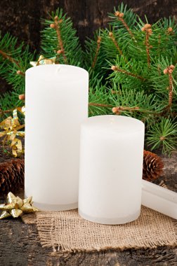 Yaşlı bir ağaç arka plan Christmas mum